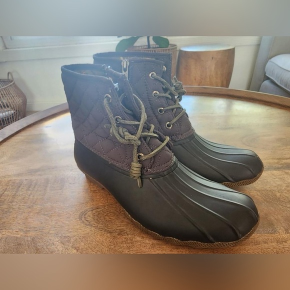 Sperry Shoes - Sperry Topsiders Saltwater duck boots womens size 8
